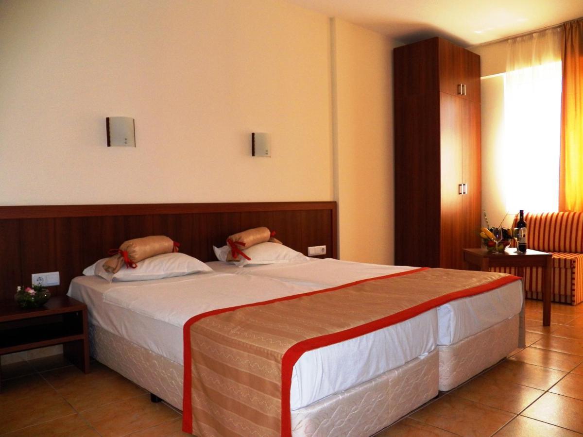 Joya Park Apartments Златни пясъци Екстериор снимка